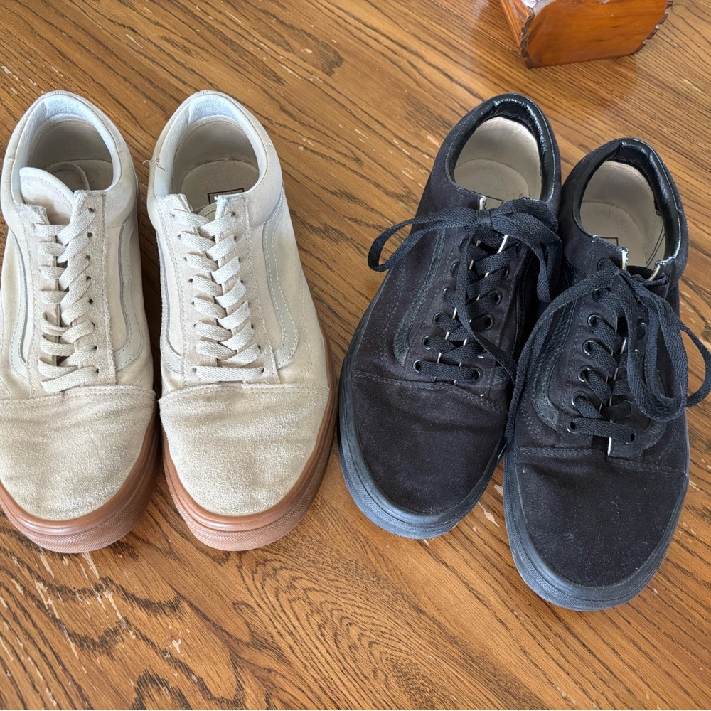 Vans Men’s Classic Old Skool Sneakers  Bundle